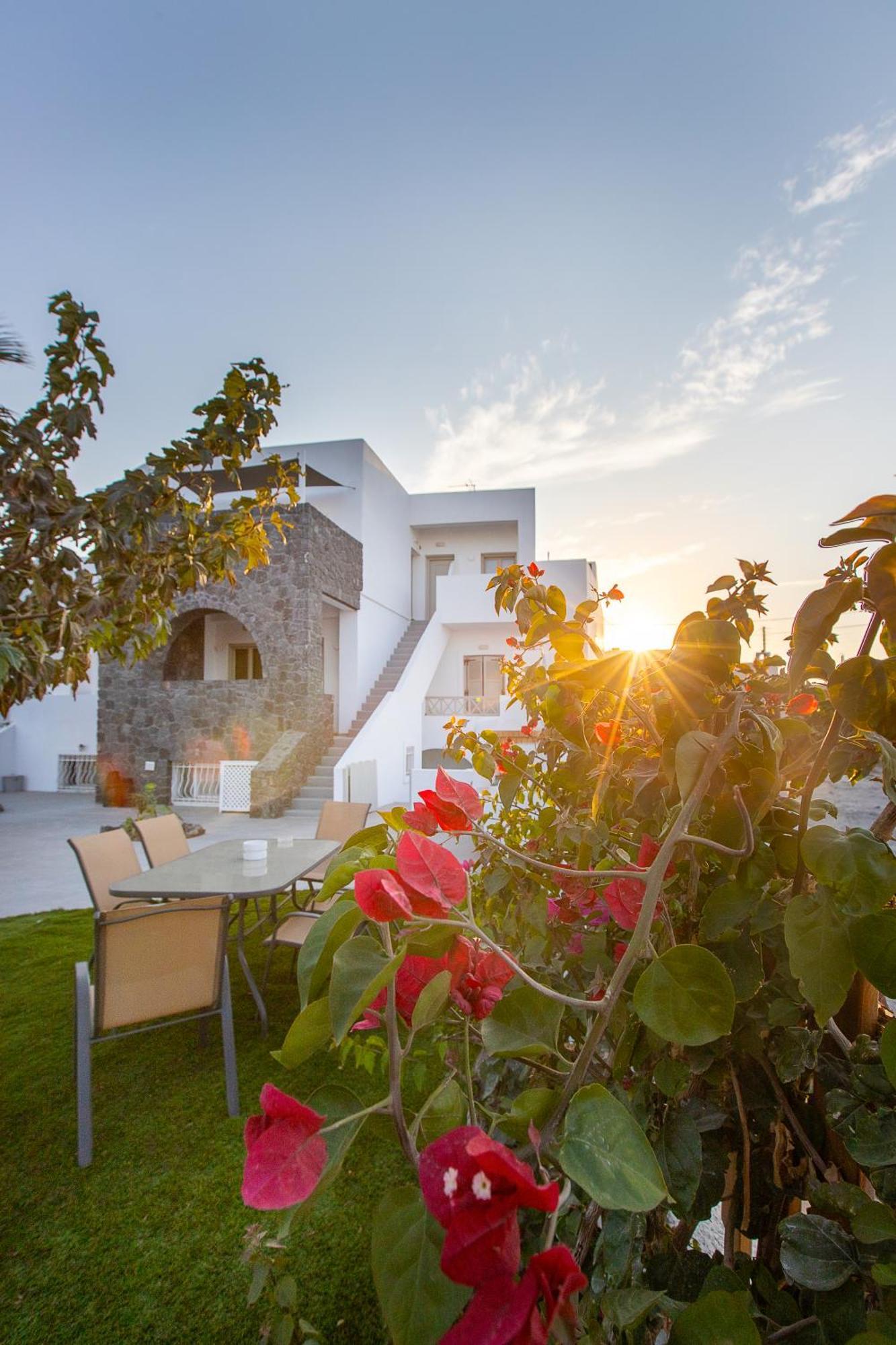 Santorini Villatzio Suites Mesaria Buitenkant foto
